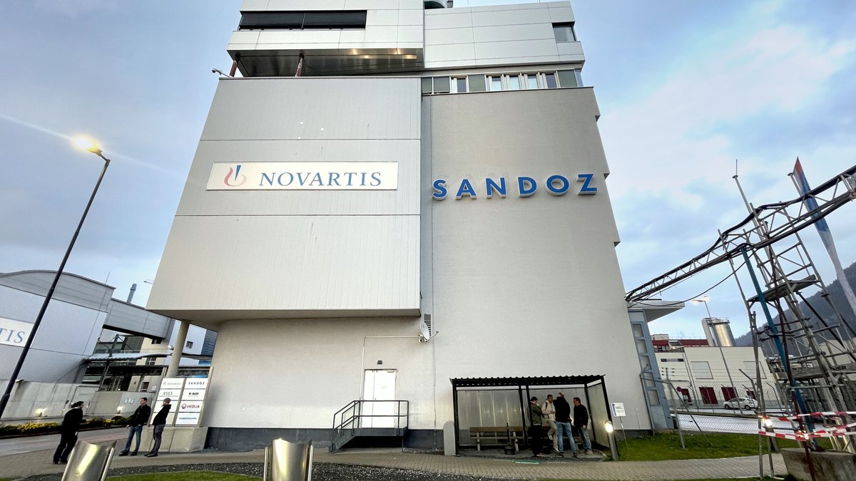 harkessord's tweet photo. Delighted to be back at @SandozGlobal  Kundl installing the B150 skyline.

Find out what it takes to successfully roll out 3D brand across global corporate networks at https://t.co/c2UWObui4a

Or just make contact at https://t.co/vLLakH40qj

#harkess https://t.co/0T8EZqOZJx