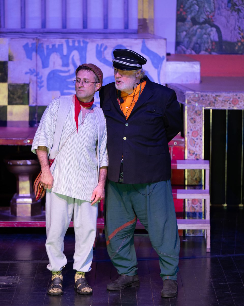 Şahları Da Vururlar sezonun son oyunları:
2 Mayıs Cuma 20.00
3 Mayıs Cumartesi 20.00
10 Mayıs Cumartesi 20.00
16 Mayıs Cuma 20.00
17 Mayıs Cumartesi 20.00
18 Mayıs Pazar 18.00
23 Mayıs Cuma 20.00
24 Mayıs Cumartesi 20.00
Biletler, Biletix, Mobilet, BuBilet ve oyun günü gişemizde!