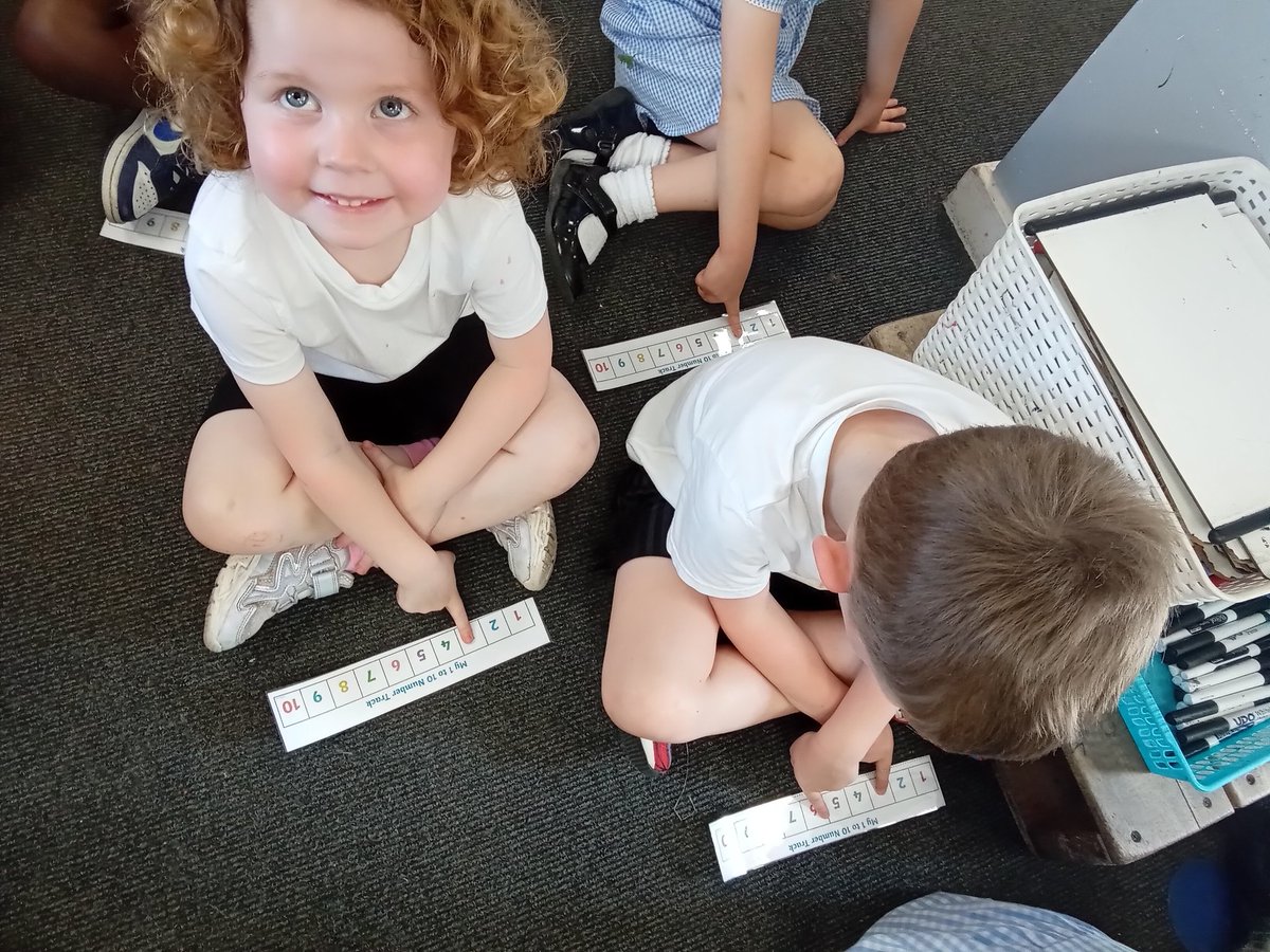 BoughtonHeath's tweet image. Reception are using the number line ,counting the jumps . What number will we land on ?#numeracy #counton #maths