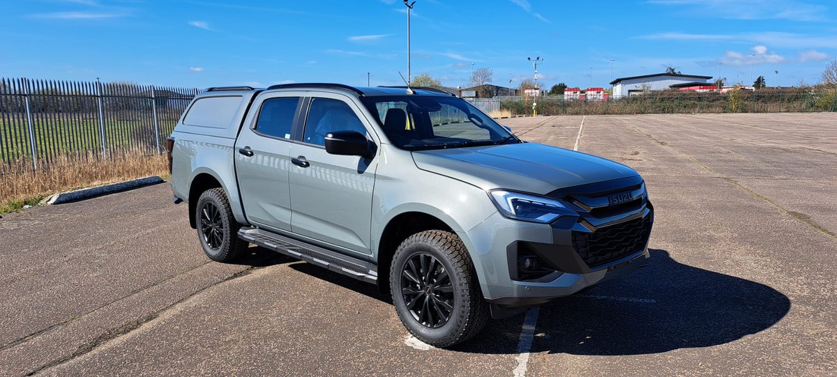 Isuzu unveils The New D-Max Huntsman at 2025 Commercial Vehicle Show 🦌

isuzumedia.co.uk/releases/584

#Isuzu #DMax #DrivenToDo #Huntsman #CVShow2025