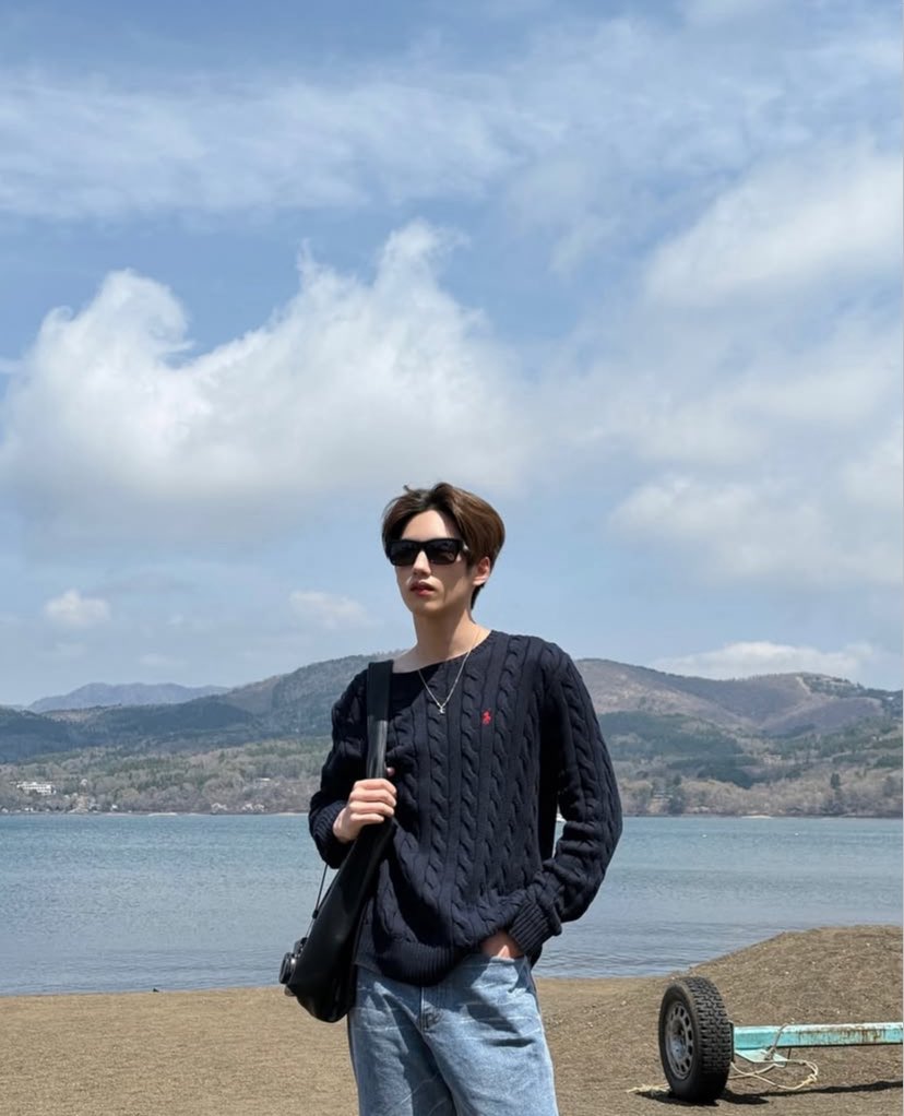 phup1nk's tweet photo. ไอเชี้ยยย ฟูจิหล่อขนาดนี้ได้ไงวะ😭😭😭😭😭😭😭😭😭😭😭😭😭😭😭😭😭😭🗻

#PHUTATCHAI https://t.co/vlEoFrvw8k