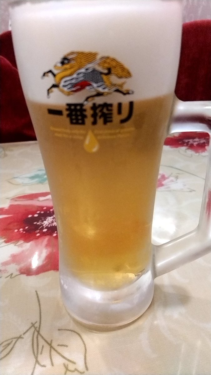 gobakuglz's tweet photo. #蒲田 #蒲田行進曲 #THITHI #孤独のグルメ
確か蒲田も紹介店あったと思って調べて行きました
店外で待ってると店から出てきたベトナムっぽいお姉さん方が自分のことを何か言ってるっぽいけど、間違ってもあの叔父様素敵とは言ってないだろうな😭
店も満員で活気あります https://t.co/5WhlfulAsj