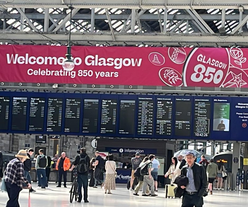 Grande Cuisine Academy (@gcacademyhq) on Twitter photo Hello Scotland! Today, Academy ambassador Steve Munkley has headed north of the border to talk to students at <a href="/ncanarkshire/">Newcollegelanarkshire</a> and the <a href="/CofGCollege/">City of Glasgow College</a>.
#studentchef #apprenticechef #cheflecturer #chef #hospitality #cheftraining #grandecuisineacademy #catering #cateringcollege Hello Scotland! Today, Academy ambassador Steve Munkley has headed north of the border to talk to students at <a href="/ncanarkshire/">Newcollegelanarkshire</a> and the <a href="/CofGCollege/">City of Glasgow College</a>.
#studentchef #apprenticechef #cheflecturer #chef #hospitality #cheftraining #grandecuisineacademy #catering #cateringcollege