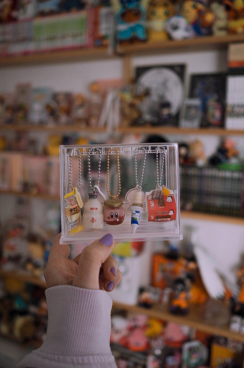 Esta caja para colgar gacha, qué? 🥹