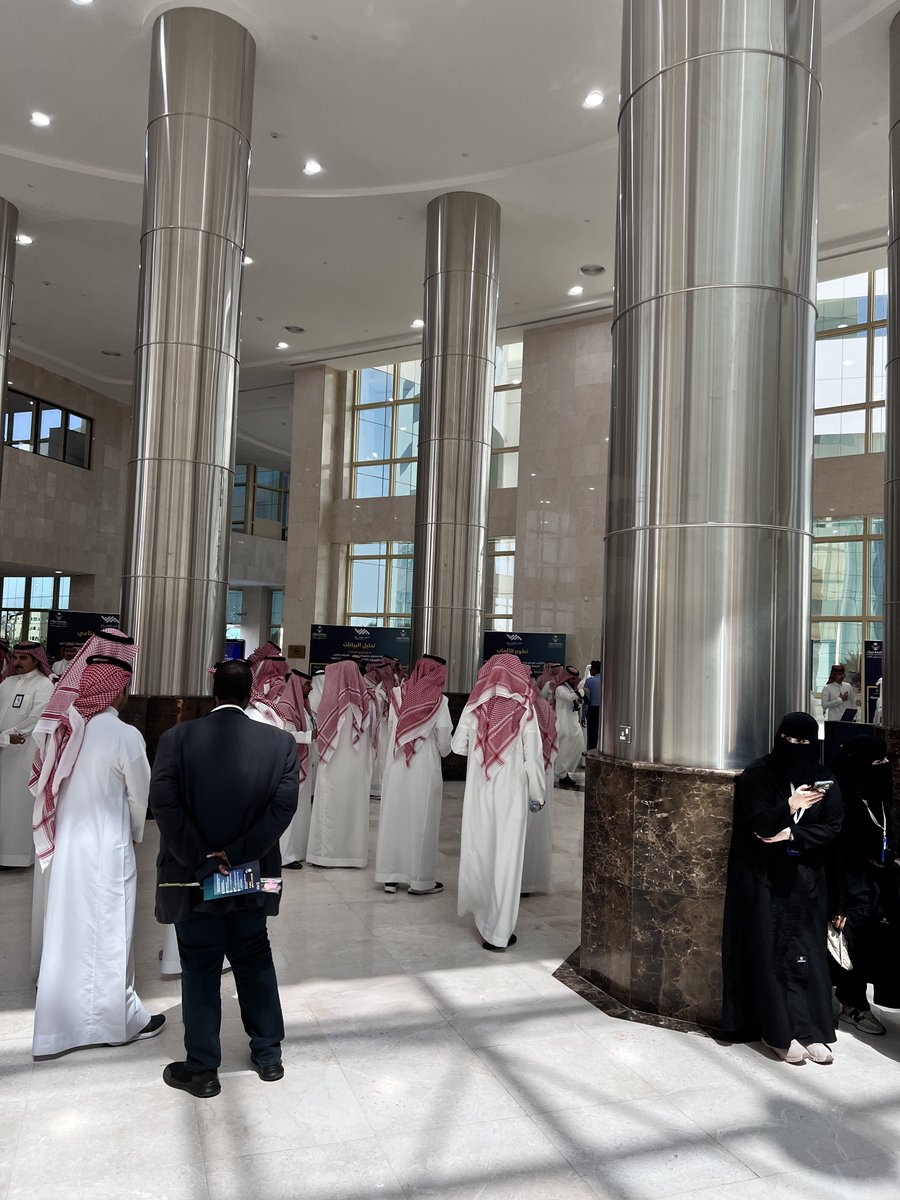 Moayad Faqih tweet media