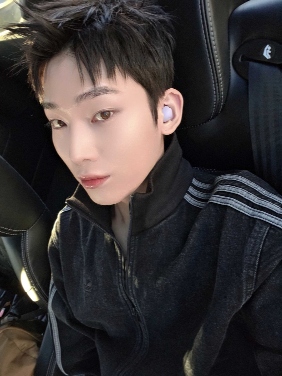 [ #선우’s Post ] 250430

#SUNOO: 🖤🤍

<a href="/ENHYPEN_members/">ENHYPEN</a> <a href="/ENHYPEN/">ENHYPEN OFFICIAL</a> #ENHYPEN #엔하이픈