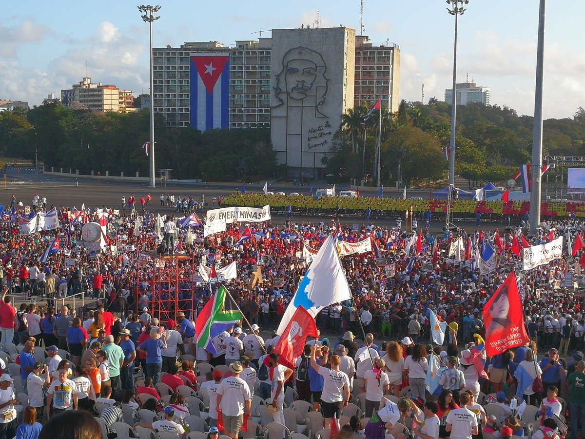 davidfg1967's tweet photo. #AduanadeCuba Estas imágenes aterran a los enemigos de #Cuba, deben ir tomando sus medicamentos desde hoy, porque volveremos a repetirlas en todas las calles y plazas de nuestra nación #PorCubaJuntosCreamos https://t.co/KlBIvMkwP3