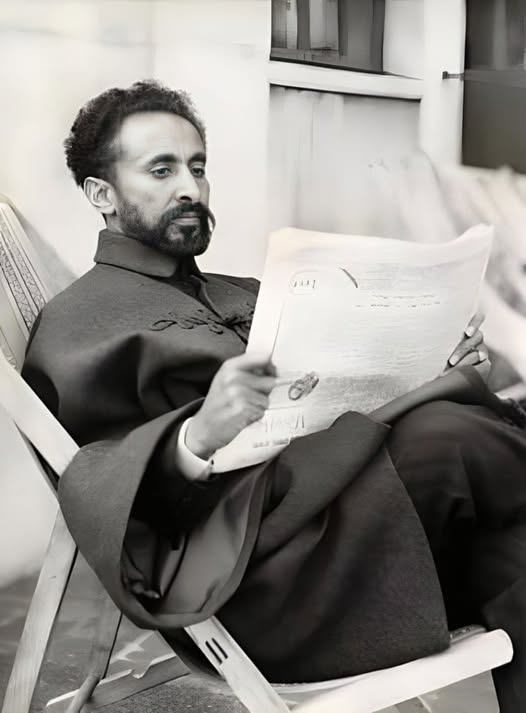 «አንዱ ዘር ከሌላው ይበልጣል የሚለው እምነት ካልተወገደ፣ በአንድ ሀገር ውስጥ 1ኛና 2ኛ ደረጃ ዜግነት ካልተሰረዘ እና አንድ ሰው በቆዳው ቀለም ብቻ የመብቱ መጓደል ካልቀረ በሕግ እና በደንብ መተዳደር ባዶ ምኞት ሆኖ ይቀራል"

ቀዳማዊ አጤ ኃይለሥላሴ