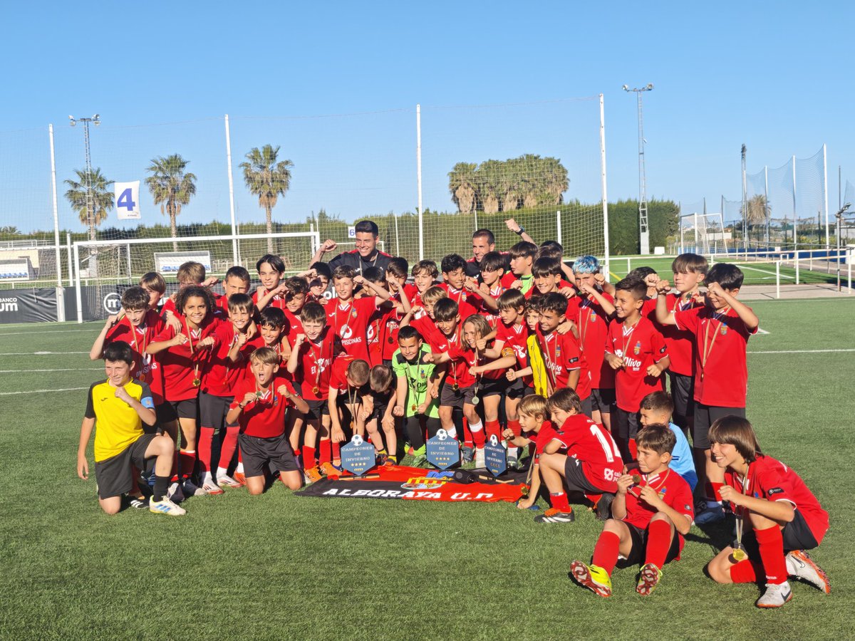 NachoAbela's tweet photo. Un orgullo muy grande formar parte de esto, @alborayaud. ❤️⚽️

Alevín A AUD
Alevín B AUD
Benjamín B AUD

¡Seguimos creciendo! 🔴⚫️⚔️ #somAUD #Escueladefútbol #genAUD #somdAlboraia 🏆🫂 https://t.co/TjXaay81EL