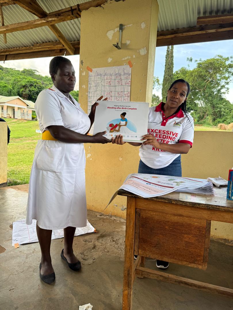 UNFPAUganda's tweet image. Pre- International Day of the Midwife #IDM2025 activities kick off in #Hoima City with midwives engaged in onsite training on Prevention of Postpaterm Hemorrhage (PPH) and EMOTIVE, supported by @UNFPAUganda through the Safe Birth Africa Project funded by @EU_Commission