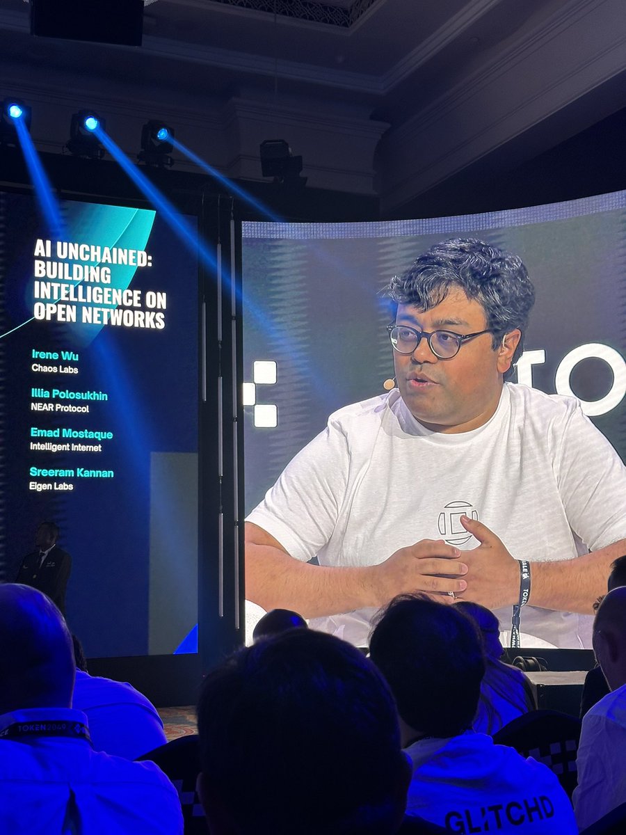 Great summary of the AI panel today I participated today at the Token main  stage with @EMostaque @ilblackdragon and @IreneWu27
