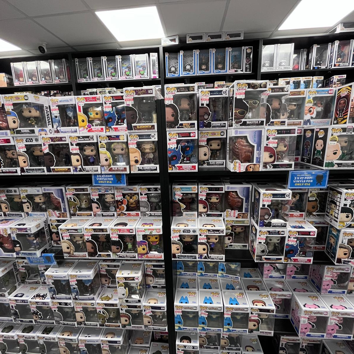 🎉 Not only can you score 3 Pops for just €14 with our amazing 3 x €7 Pops offer, but we've also got something even more thrilling – Mystery Boxes! 🎁 Dive into the excitement with 6 random Pop! Vinyls for only €28. Roll the dice and embrace the surprise! 🌟
