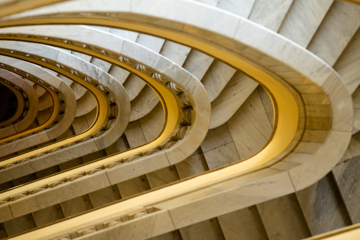 ¿1, 2 or 3?
.
😄¿Sabrías qué edificio es? Sólo te daremos una pista, has pasado por delante unas 100 veces mínimo...
.
📸Pic by: <a href="/sr/">@sr@tinnies.club</a>.spence 
.
#OpenHouseMadrid #welovearchitecture #festival #citylife #ocioMadrid #arquitecturaMadrid