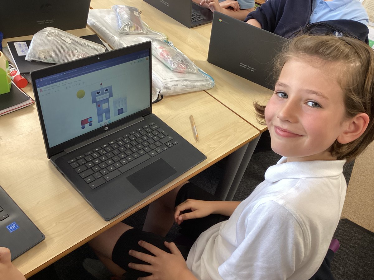 raeburnprimary's tweet image. More impressive vector drawings from Year 5.  They have learnt how to rotate and duplicate shapes.  #RaeburnYear5  #RaeburnComputing