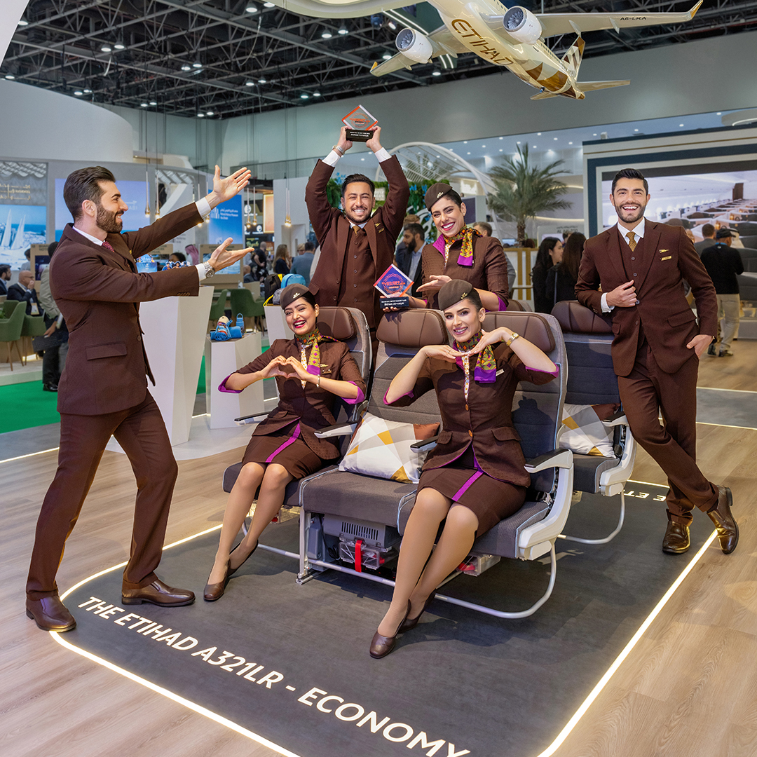 Etihad Airways tweet media