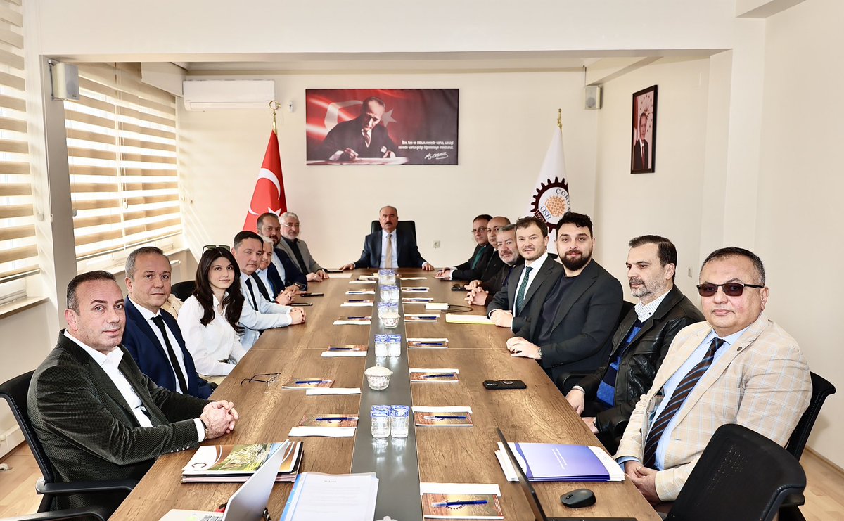 Çorum OSB Nisan ayı Müteşebbis Heyeti ve Yönetim Kurulu Toplantısı, Valimiz Sayın Ali Çalgan başkanlığında OSB Toplantı Salonunda gerçekleştirildi. 

Toplantıda, sanayici talepleri ile kiralama ve satışı yapılan parseller değerlendirildi. OKA destekli hazırlıkları devam eden