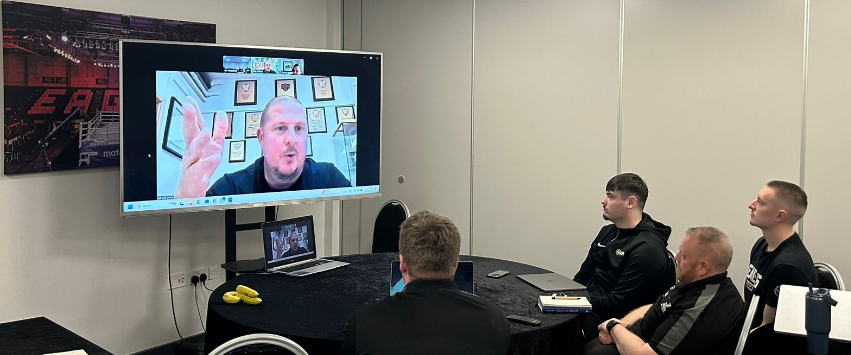 Ian MacLeod tweet media