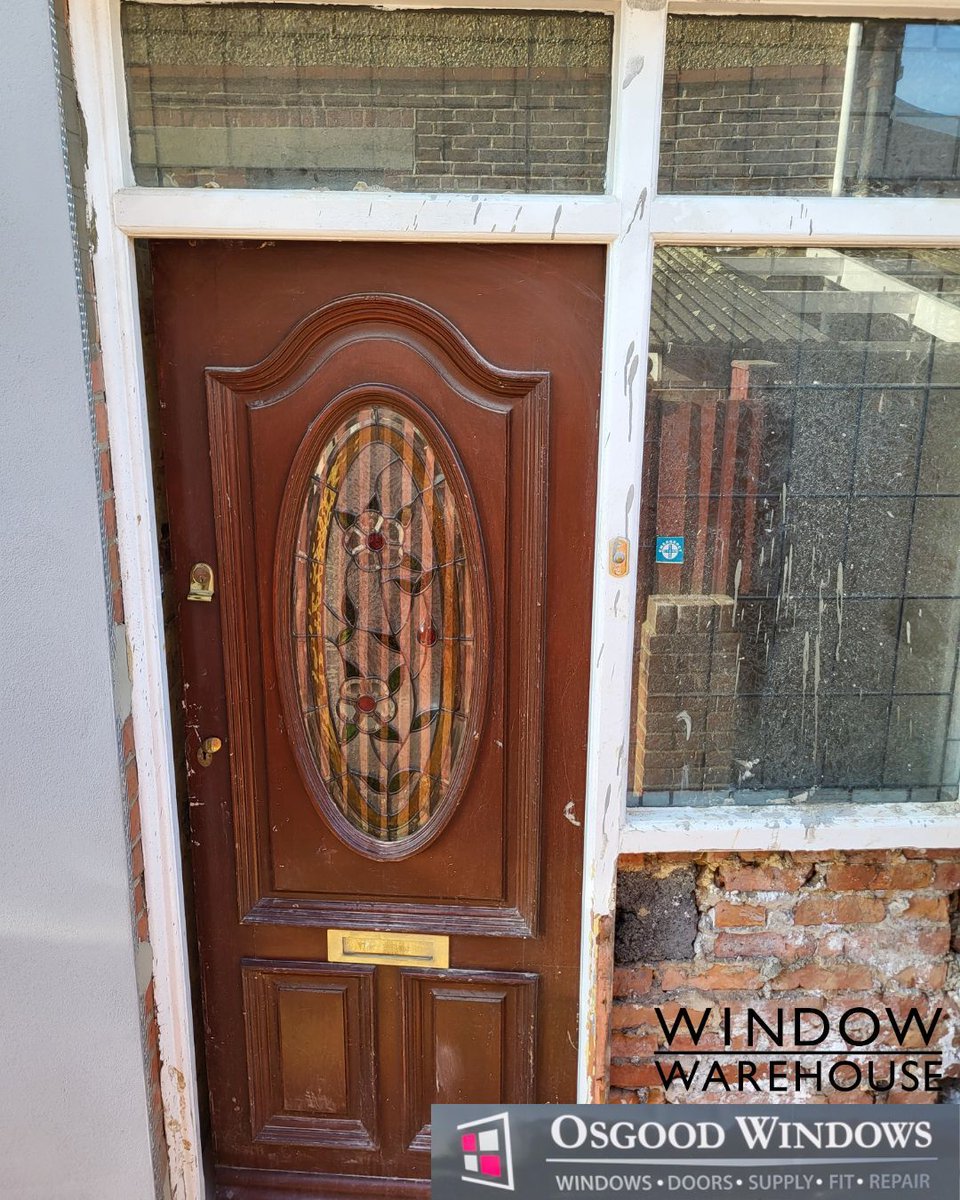 Customer Installation!
Osgood Windows installed this amazing Palladio Composite Door. Look at the transformation! 

#WindowWarehouse #CustomerInstallation #PalladioDoors