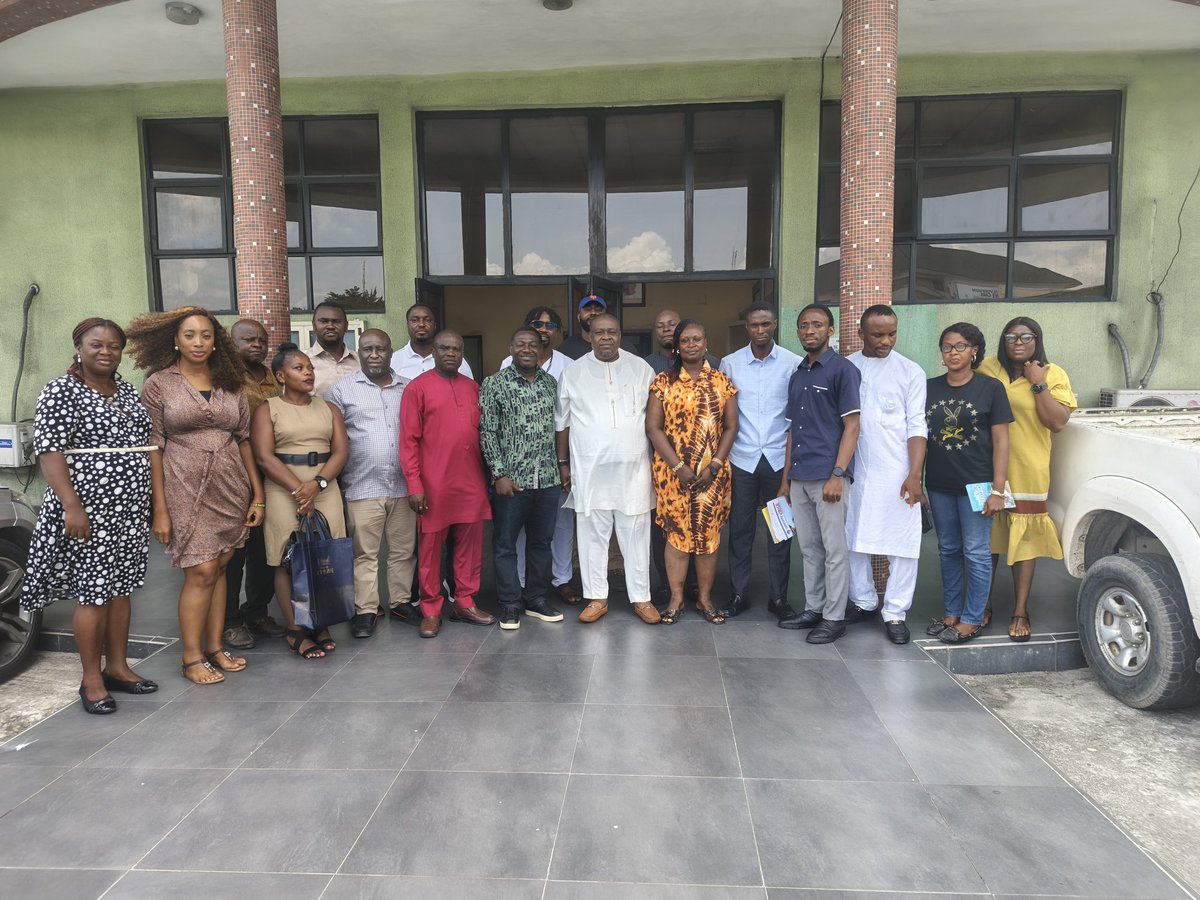 Radec46's tweet photo. Rights Advocacy and Development Centre paid a visit to NOSDRA with other CSOs and the media to explore their work stream, cooperation opportunities and seek their support in the needed push for a pollution-free and healthy environment in the Niger Delta.

#EnvironmentalProtection https://t.co/QgV6ODSDkF