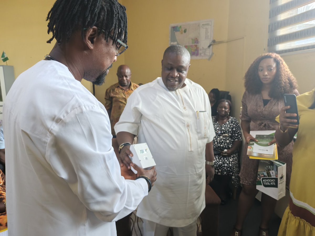 Radec46's tweet photo. Rights Advocacy and Development Centre paid a visit to NOSDRA with other CSOs and the media to explore their work stream, cooperation opportunities and seek their support in the needed push for a pollution-free and healthy environment in the Niger Delta.

#EnvironmentalProtection https://t.co/QgV6ODSDkF