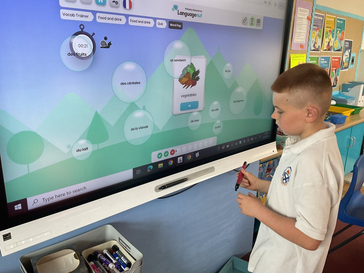 stpetersgala's tweet image. Quelle nourriture et quelles boissons aimed-tu? This afternoon P5 learnt some French vocabulary for different foods and drinks. #enjoylearning #haveago @languagenut