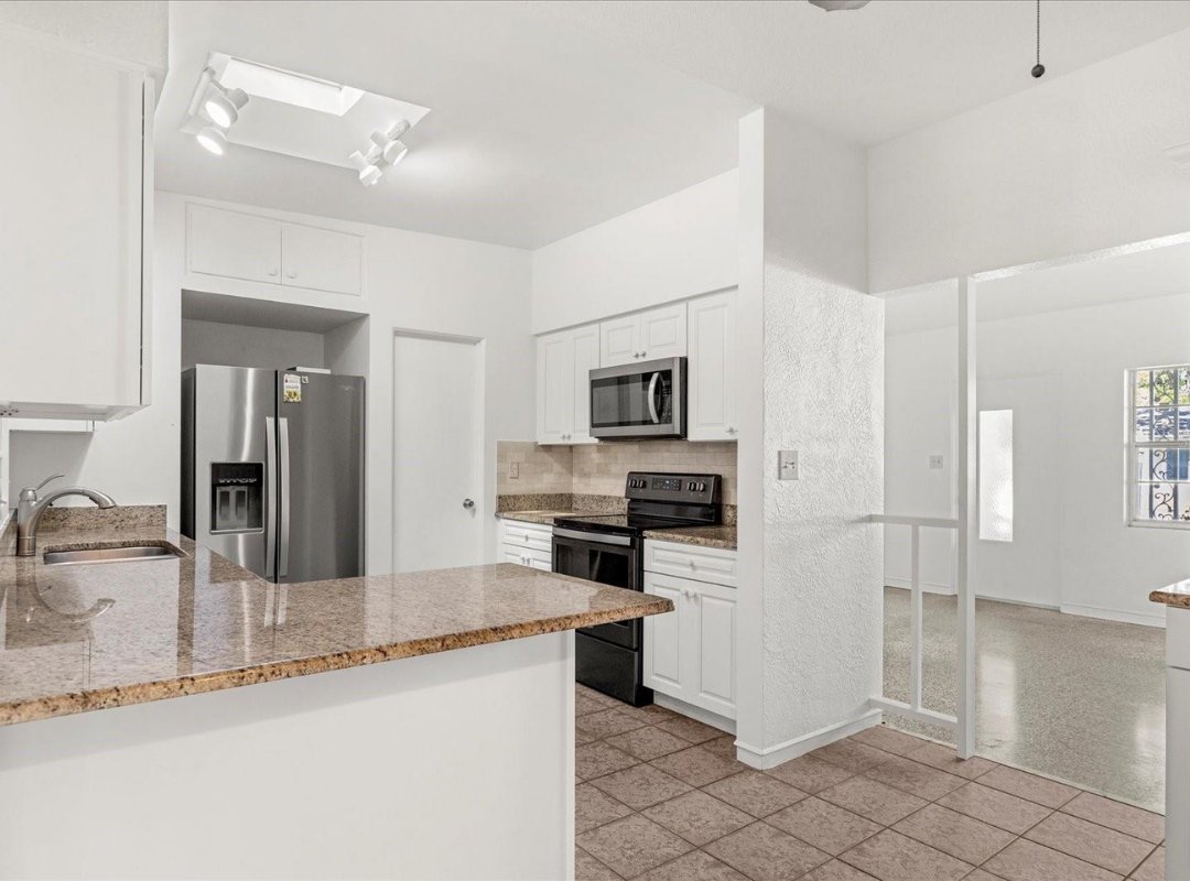 jaredjonesgroup's tweet photo. Just Sold for Our Buyer! 🏡🎉

👏 In collaboration with Carl Vano, this was a smooth and successful deal from start to finish. Congratulations to our amazing buyer on their new beginning!

🔗 See more about this sale:
 https://t.co/WrsefMupAa https://t.co/ODthLYmEsC