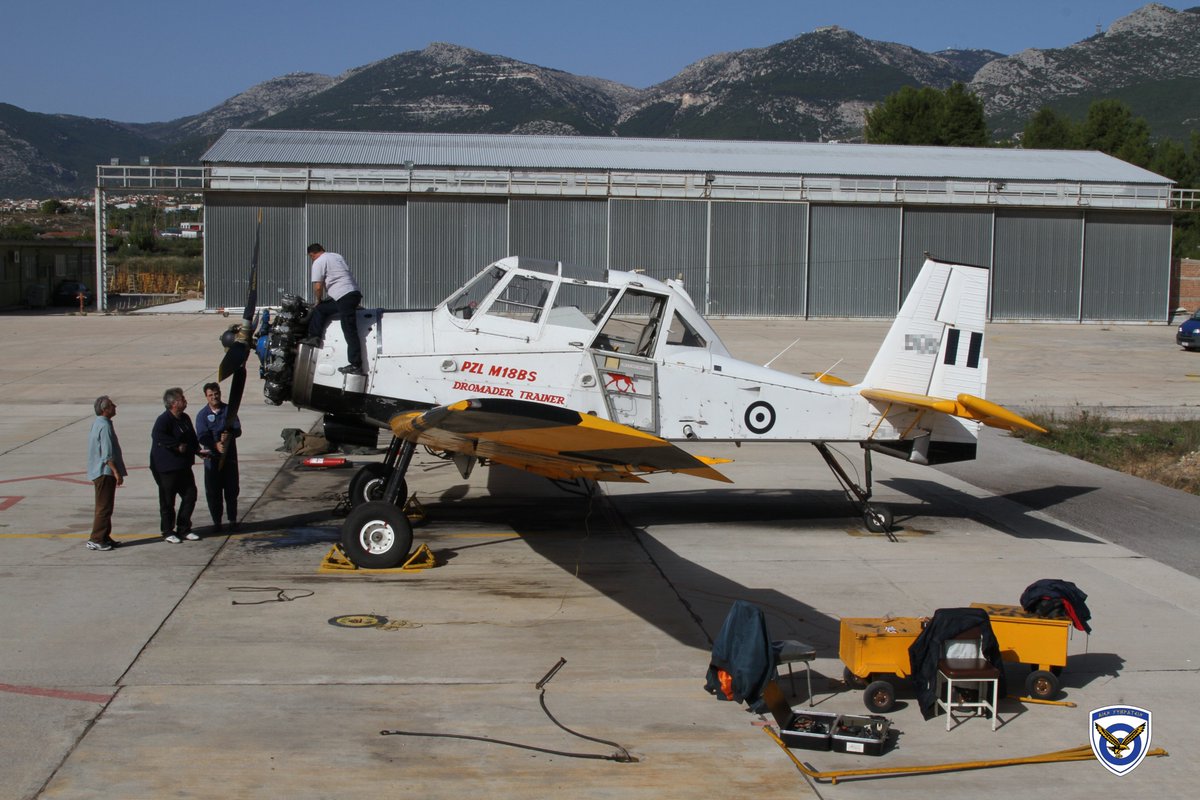 Πίσω από κάθε αποστολή, υπάρχει μια ομάδα που δεν σταματά ποτέ. Προετοιμάζοντας τα αεροσκάφη για την πυροσβεστική περίοδο που αρχίζει — γιατί η ετοιμότητα ξεκινά από το έδαφος.

​#AerialFirefighting #TechCrew​ #FireSeason2025 #AlwaysPrepared ​ ​#Πολεμικηαεροπορια