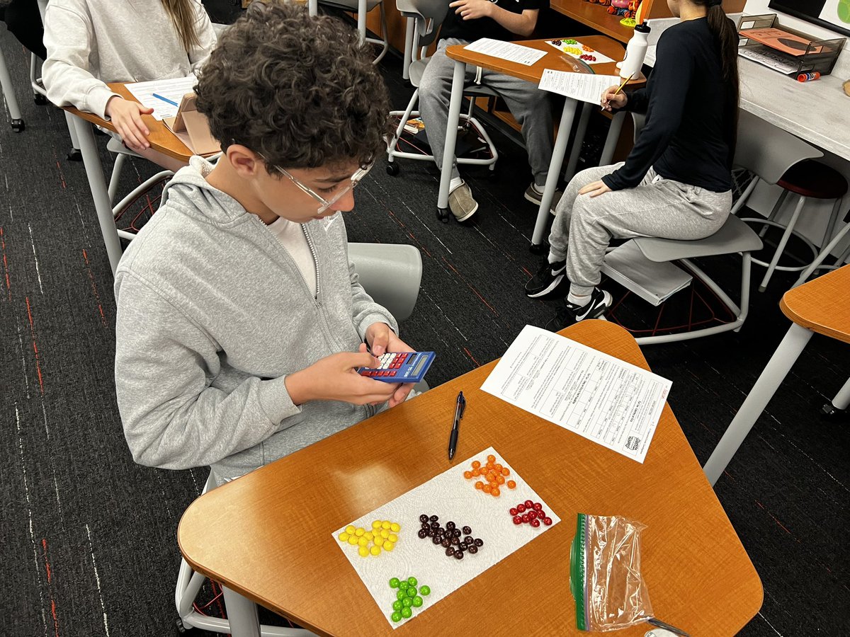 MrsStrole's tweet image. Math8 Ss @FJHChargers get a chance to realize math isn’t only fun but tasty as they complete the Taste the 🌈 activity.
💭calculate the probability from your bag
🔎how does putting the skittle back vs eating it change the probability? 
#seeingmath