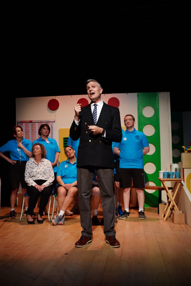 asmallmind's tweet image. The Brittas Empire, now on stage at @SCTheatre1 for the first time, thanks to @MKTOC is a brilliant adaptation of the classic sitcom filled with excellent performances and huge attention to detail.
My full review:
asmallmindatthetheatre.blogspot.com/2025/04/review…