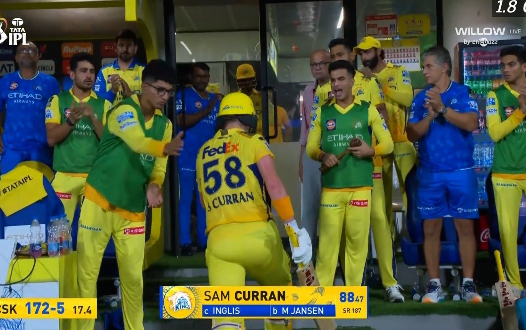 SuriyaDhoni247's tweet image. Sam Curran semma semma 🥳🔥

#IPL2025 #CSKvsMI