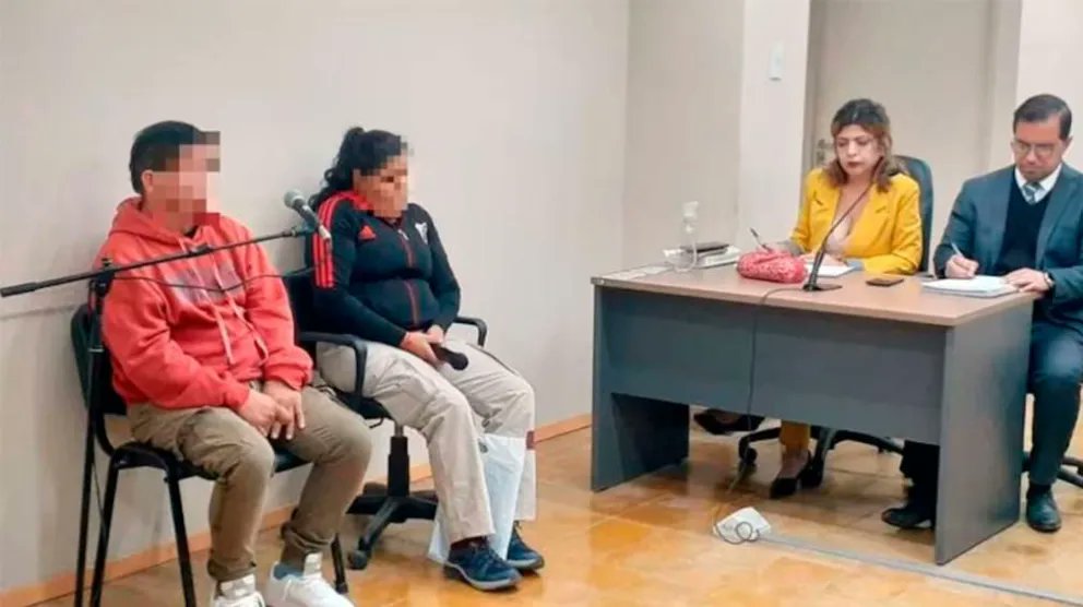 San Juan: una mujer y su pareja fueron acusados de grabar abusos a su hija

👉tinyurl.com/7be6xm5m