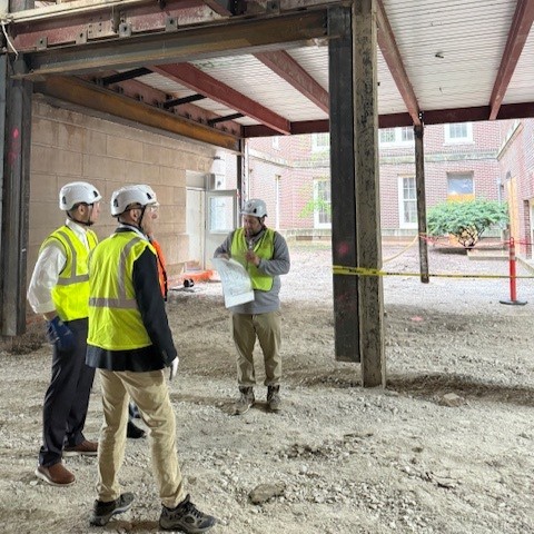 OhioStateFOD's tweet image. FDC's Associate Vice President @kristinpoldema1 toured the Campbell Hall project on Friday with board member Mr. R. Wilkinson, Senior Vice President @ckabourek, and FOD Vice President Mark Conselyea.