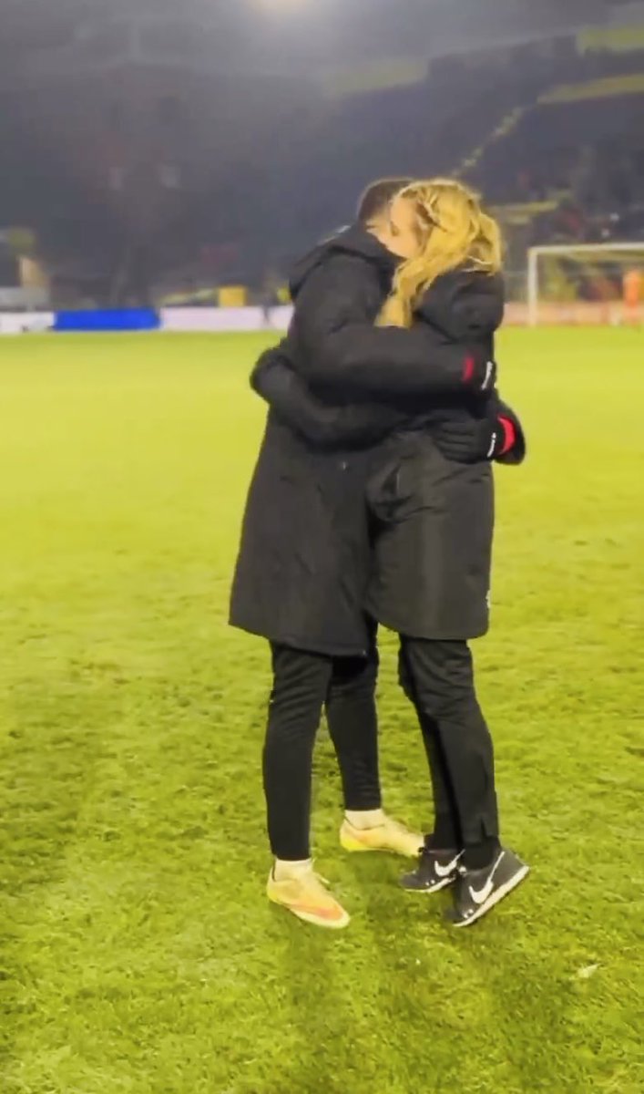 The Players Who Never Make Mistakes? They’re Not Playing.

One of the most persistent patterns I’ve seen in my work with professional football players is how narrowly many define what it means to "play well."

For a lot of players, playing well has quietly become synonymous with