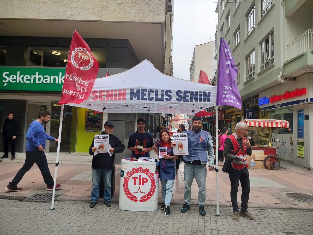 tipeskisehir1's tweet photo. 1 Mayıs'ta meydanlardayız!

Türkiye İşçi Partisi meydanda Eskişehir halkını 1 Mayıs'ta TİP kortejinde yürümeye çağırıyor!

#SesVer
#1MAYIS
#Eskişehir https://t.co/F06fSaqdYw