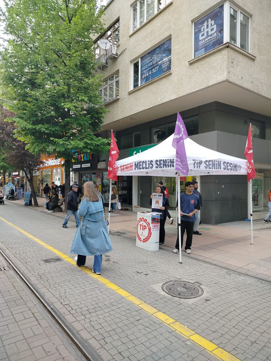 tipeskisehir1's tweet photo. 1 Mayıs'ta meydanlardayız!

Türkiye İşçi Partisi meydanda Eskişehir halkını 1 Mayıs'ta TİP kortejinde yürümeye çağırıyor!

#SesVer
#1MAYIS
#Eskişehir https://t.co/F06fSaqdYw