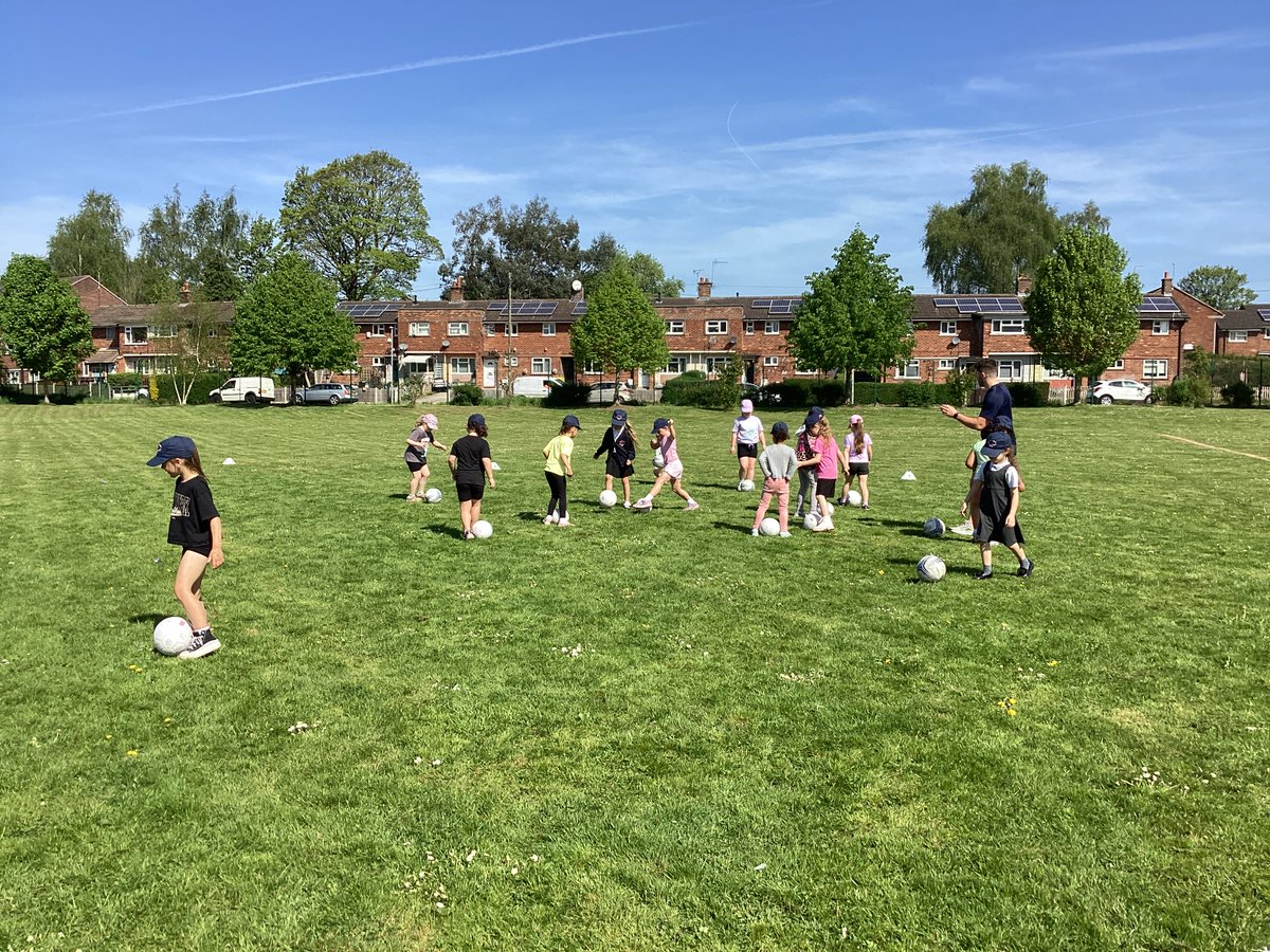 Thanks to Robbie from <a href="/ActiveWrexham/">Wrecsam Egniol / Active Wrexham</a>  for a fantastic girls football session today for Foundation Phase....they enjoyed learning new skills and playing fun games together! ⚽️ #healthyconfidentindividuals