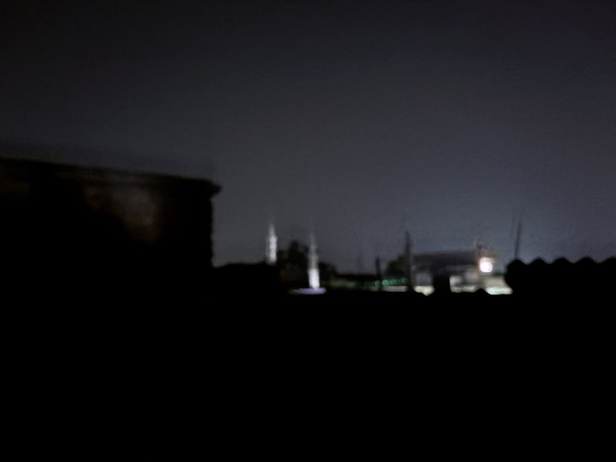 MDSadik36830184's tweet photo. All India Muslim Personal Law Board appeals to all citizens to participate in the peaceful and silent 'Lights OFF Protest' (Batti Gul Tehreek) by turning off the lights. so, #village #chainbigha #tilora #wazirganj #gaya #bihar @asadowaisi @aimimpartybihar @aimim_national https://t.co/NlWDRZm3yM
