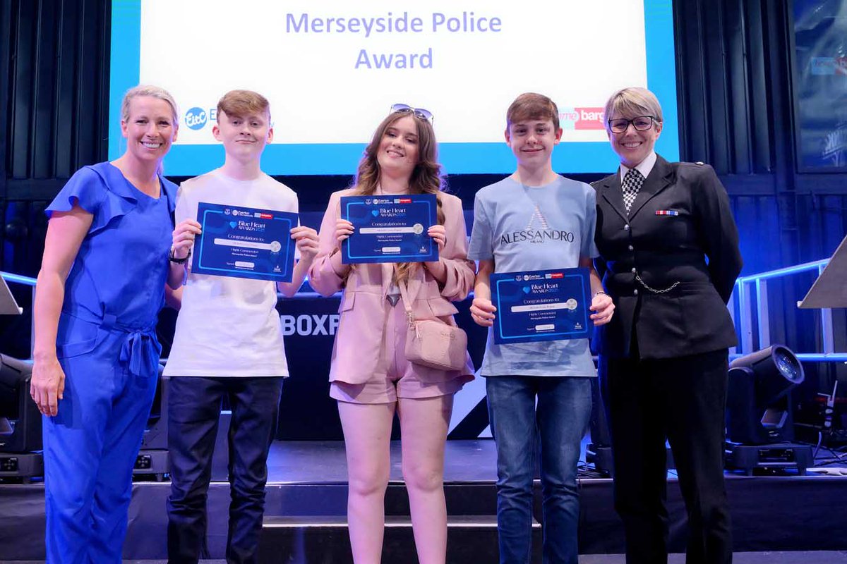 Everton in the Community (@eitc) on Twitter photo π€ π A huge thank you to Everton legends Leighton Baines and <a href="/rach_brown1/">Rachel Brown-Finnis</a> who joined us on the evening and helped present the awards to our amazing winners. π π€ π A huge thank you to Everton legends Leighton Baines and <a href="/rach_brown1/">Rachel Brown-Finnis</a> who joined us on the evening and helped present the awards to our amazing winners. π