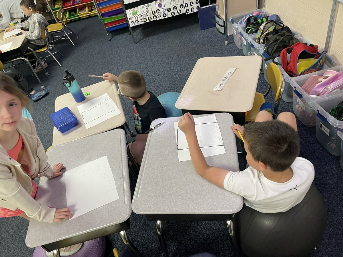 MrsSwallowsRoom's tweet photo. Today we worked on making connections with the stories we read. To do that, we drew our bedrooms as a pigsty!🐷 #firstgrade #mcscbears https://t.co/uFxDBCN1gt
