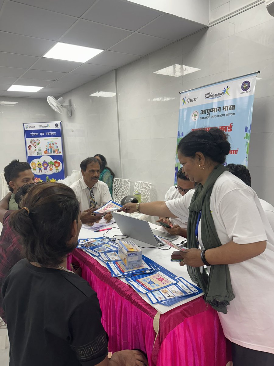 OrgRews's tweet photo. Organised a health camp at Bawana for industrial workers and their families providing free health check up and medicines supported by SIDBI https://t.co/vSMr4Wzdqq