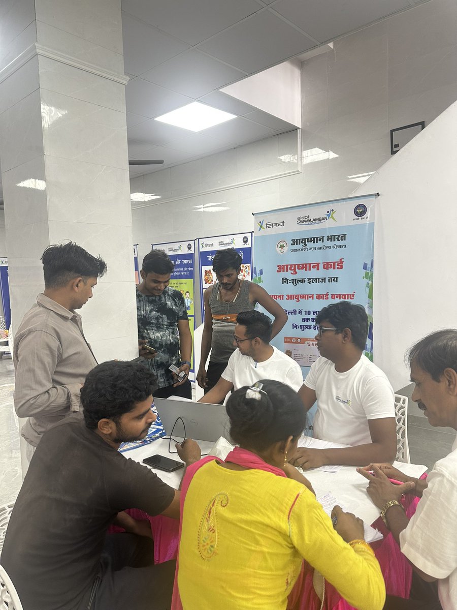 OrgRews's tweet photo. Organised a health camp at Bawana for industrial workers and their families providing free health check up and medicines supported by SIDBI https://t.co/EB5lefxqat