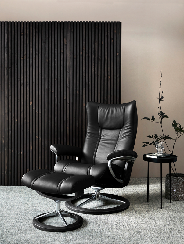 🪑 Find the perfect designer chair to complement your Berks County home! From style to comfort, discover how to make the best choice. ✨🏡 
Read more: hendrixsonsfurniture.com/blogs/blog/cho… 

#InteriorDesign #DesignerChairs #HomeStyle