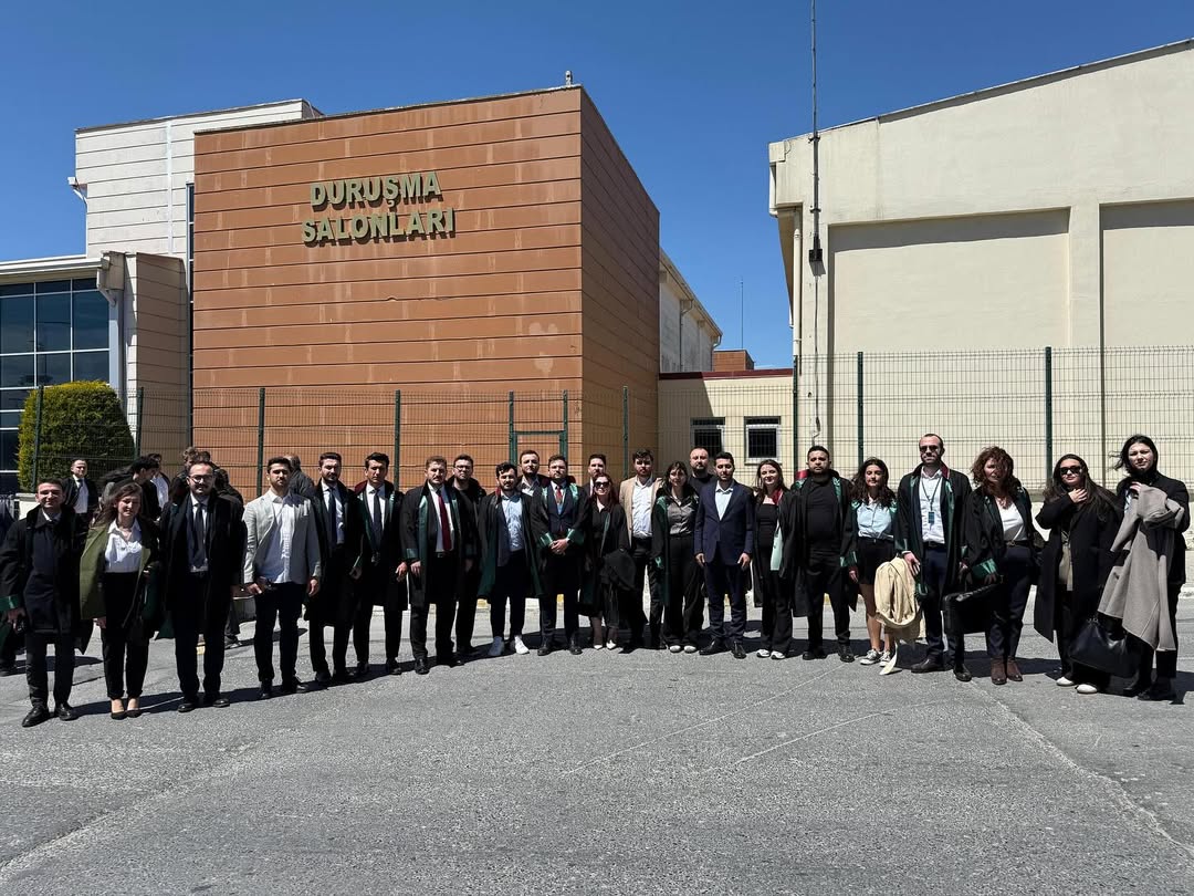 Gençlik Kolları Genel Başkanımız Sayın Cem AYDIN’ının duruşmasına katılım sağladık.

GENÇLİK YARGILANAMAZ!