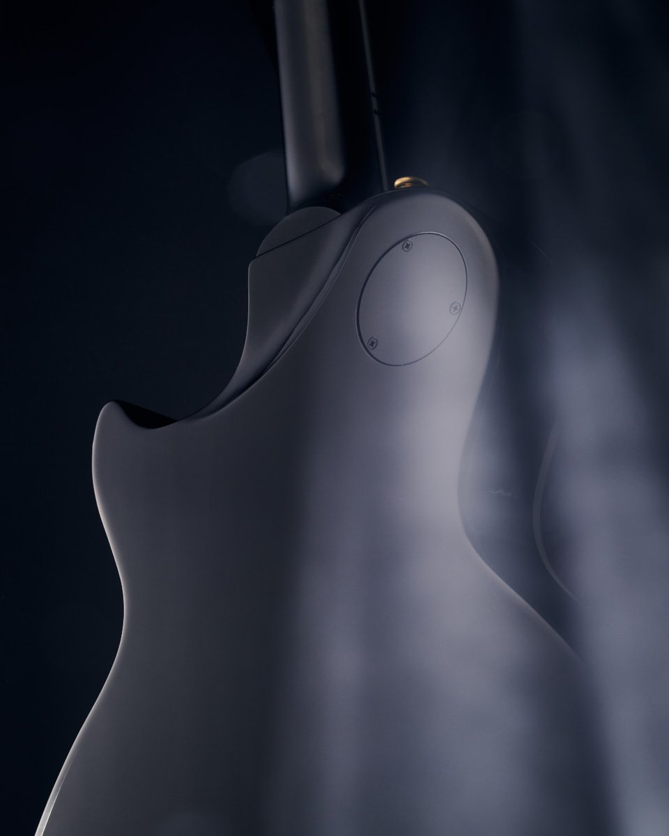 gibsonguitar's tweet image. A three-pickup Les Paul, taken to the Supreme! Get a closer look at the Les Paul Supreme Ebony, 3-Pickup.

Want the full rundown? Get all the specs here: ow.ly/XpNb50VssVA

#gibson #theoriginal #lespaulsupreme