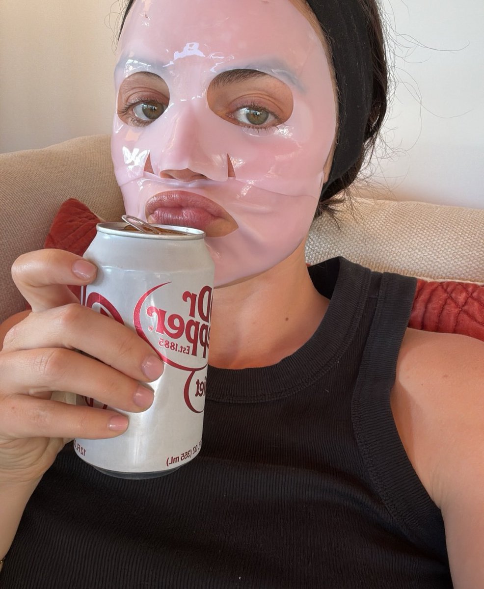 best of Lucy Hale (@bestoflucyhale) on Twitter photo 