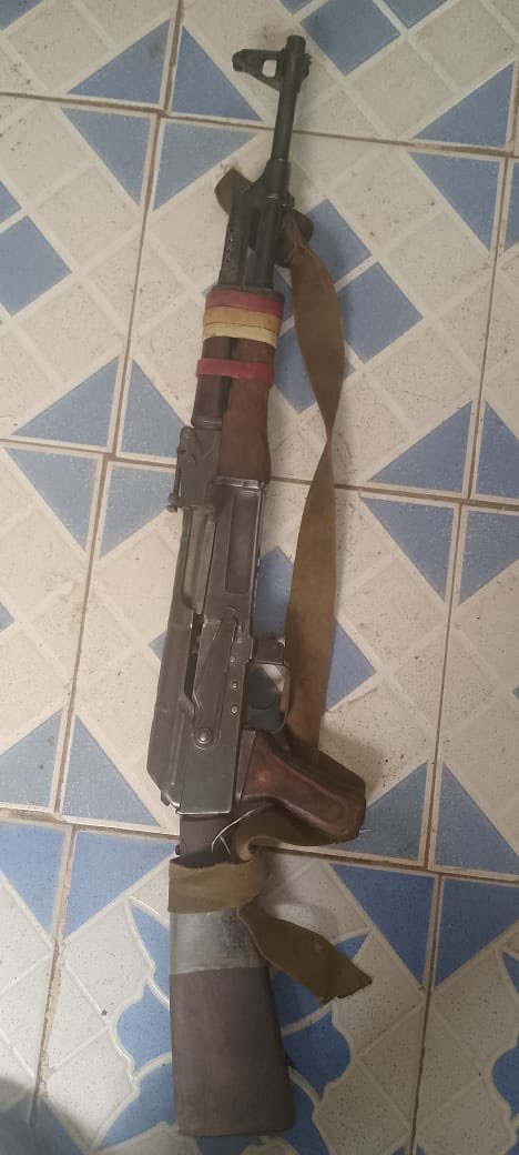 DCI_Kenya's tweet photo. A MULTI-AGENCY OPERATION UNCOVERS FIREARMS AND DRUGS IN MOYALE

In a multi-agency operation in Moyale, law enforcement officers have apprehended two suspects and seized two AK-47 rifles and 34kgs of bhang. 

The operation unfolded in Butiye area, where Adan Jilo was arrested. Authorities recovered an AK-47 rifle, three rounds of 7.62 x 39mm ammunition, a magazine, and 16 kilograms of Cannabis sativa from his residence. 

In a similar operation, in Odda area, Toto Issack Dika was also arrested. Upon search of her home, officers discovered another AK-47 rifle, two rounds of 7.62 x 39mm ammunition, a magazine, and 18 kilograms of cannabis sativa.

Both suspects, along with the recovered items, have been escorted to Moyale Police Station, where they are currently undergoing processing in preparation for their arraignment.