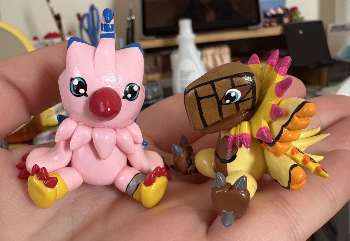 chaoticmeatloaf's tweet photo. just two 🌸girls🌸
.
.
.
#phoenixmon #biyomon #digimon https://t.co/Fa8dRgKg0y