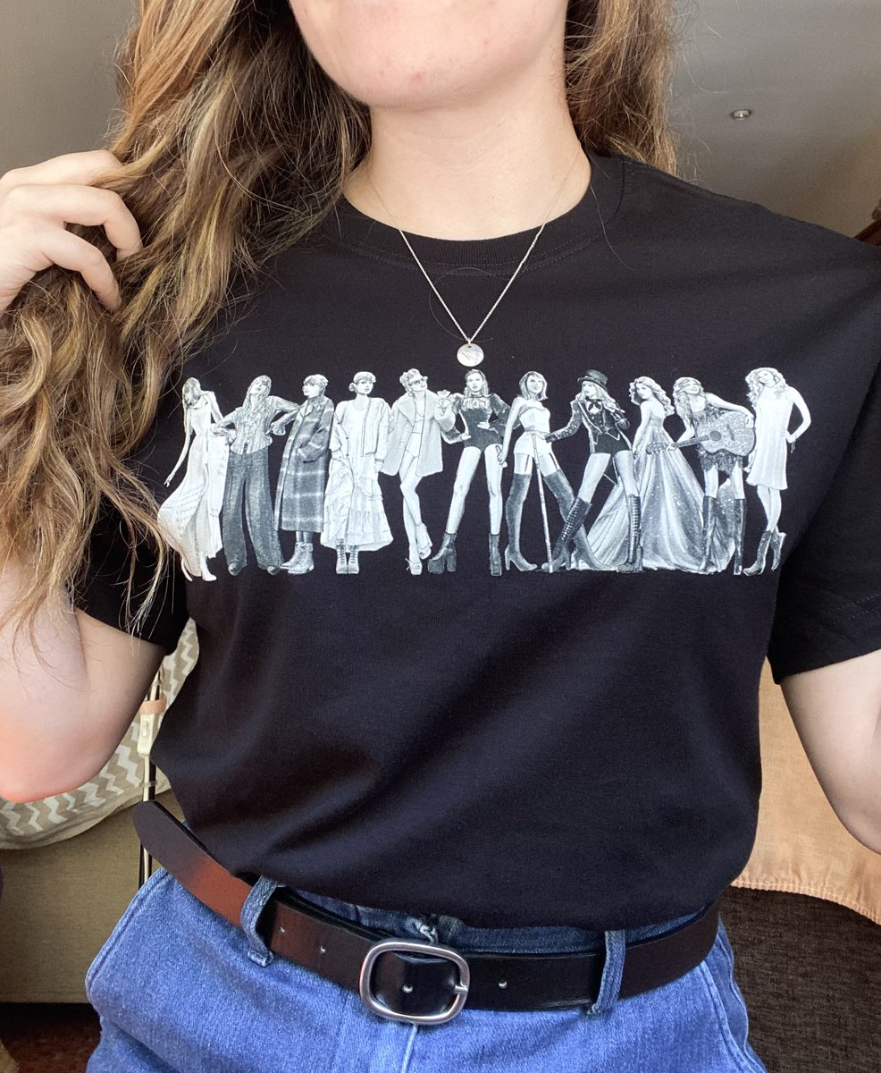 wondersswift's tweet photo. repping all the eras at once just feels right
💚💛💜❤️🩵🖤🩷🩶🤎💙🤍 #TTPDErasCollection ✨ @taylornation13 https://t.co/DvbFuvkSNp