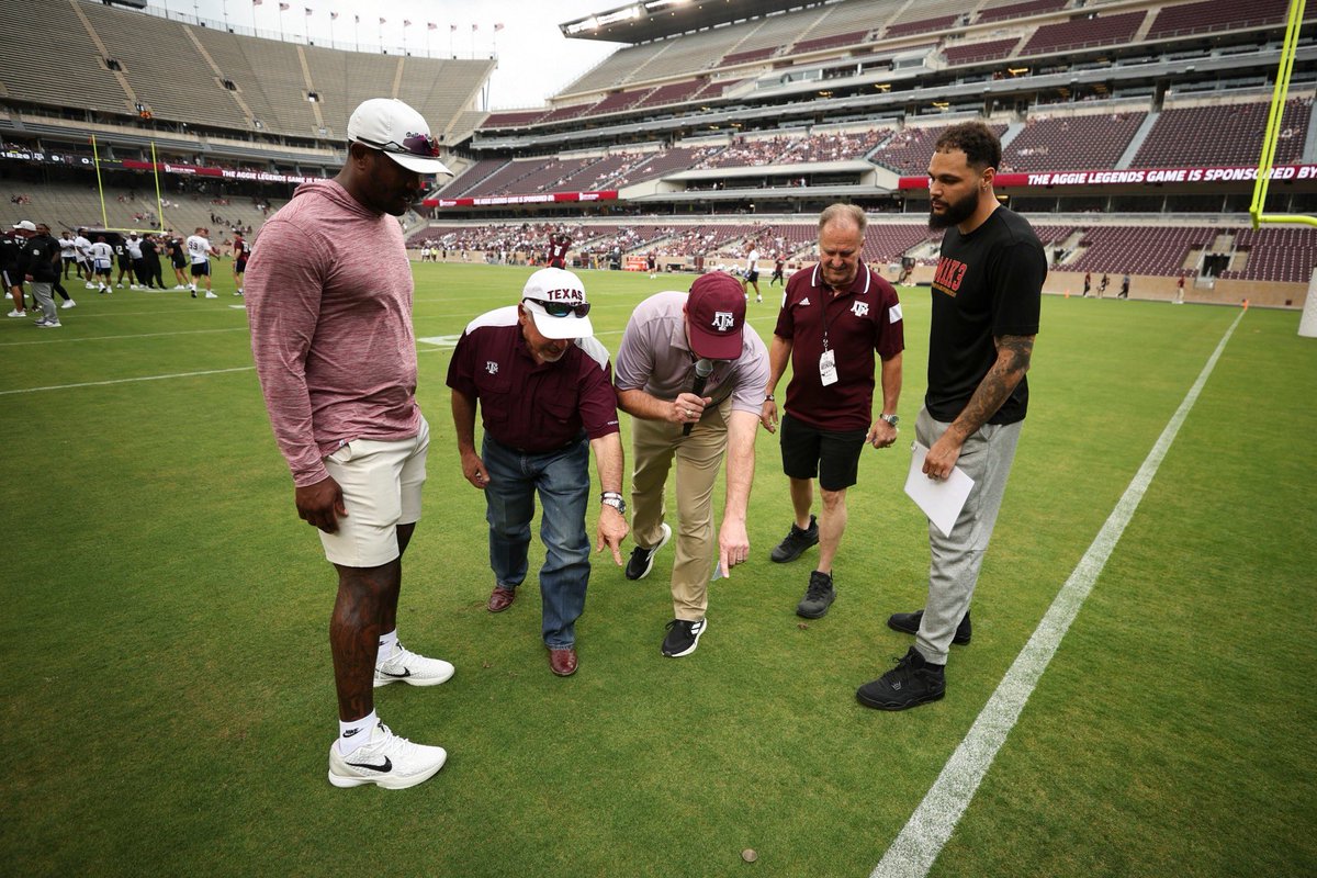 TAMULettermen's tweet image. 2025 Legends Game! We had a great time watching these guys come out to coach and play during halftime of this year’s Spring Game! Thank you to everyone who participated!
