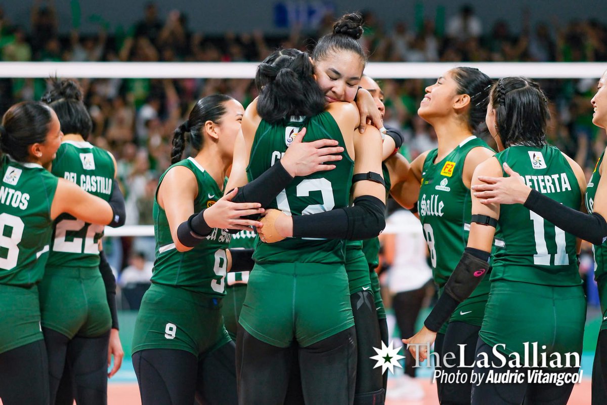 jossmontefalcoo's tweet photo. Dahil nanalo DLSU Lady Spikers pipili ako ng 2 winners na bibigyan ako ng 
1k each  🏹💚

Rt
Reply #BreakingFreeInGreen 

until tomorrow 10am only gew https://t.co/bfCPsimZMt